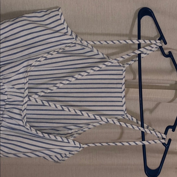 Romper with low back - Picture 4 of 4